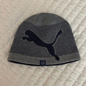 Puma Men's Black and Gray Knit Beanie